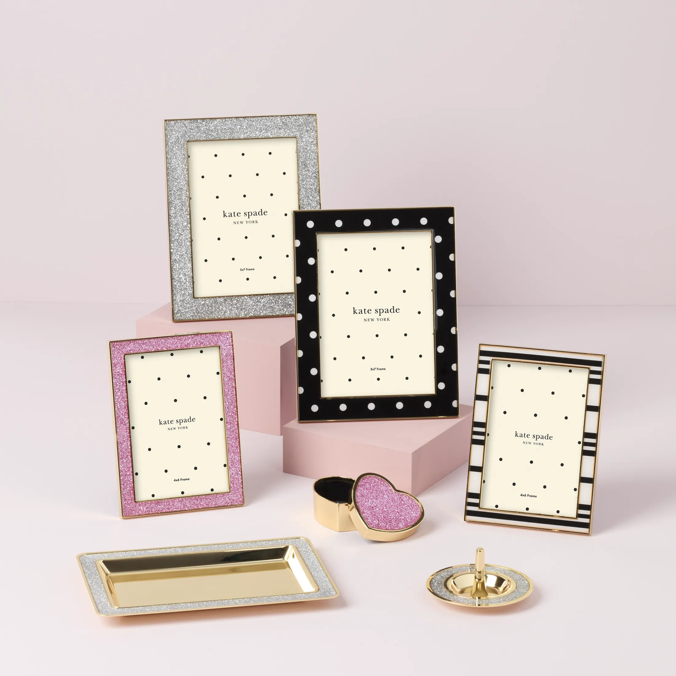 Sitting Pretty Pink Glitter 4x6 Photo Frame